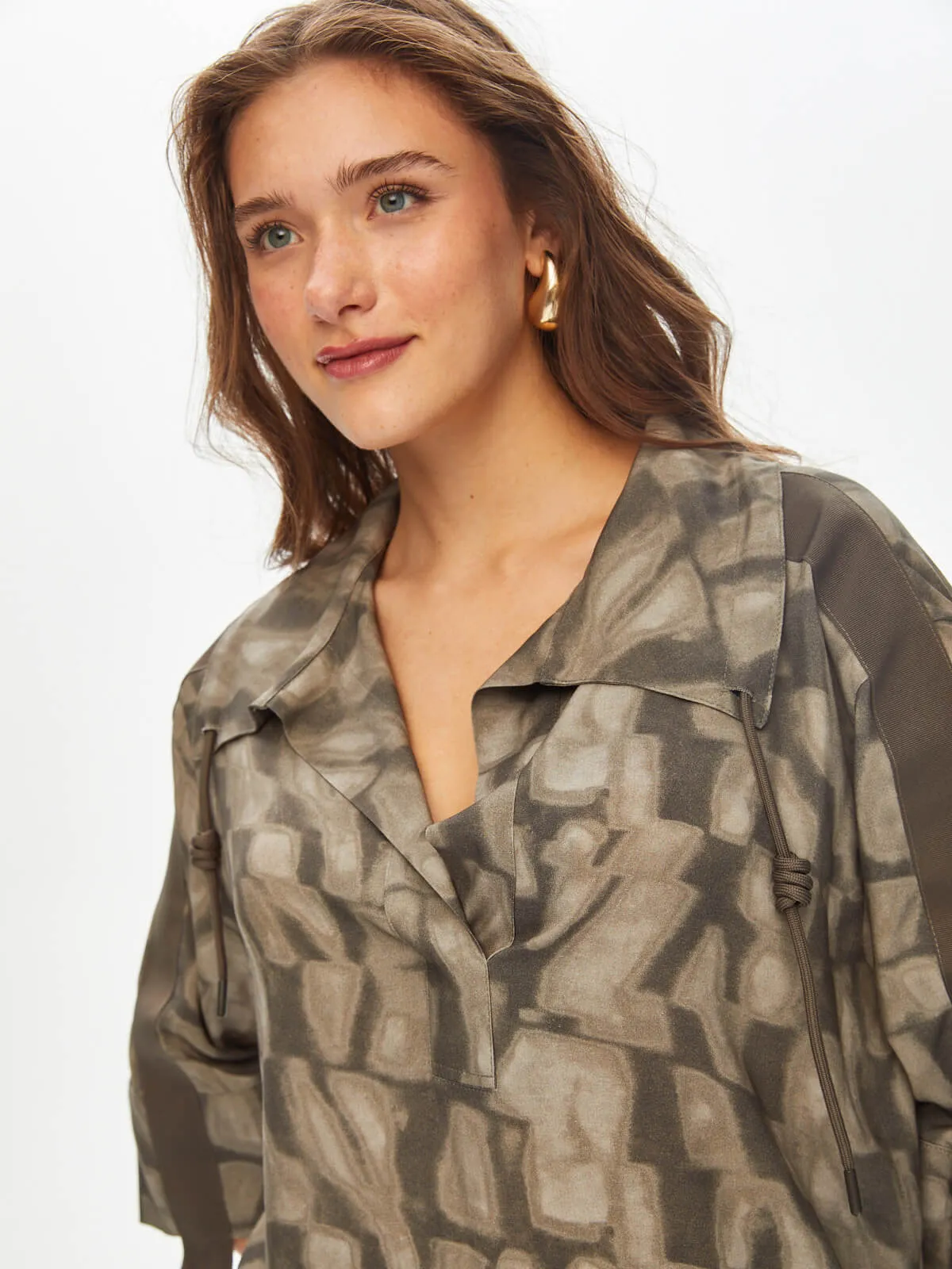 Abstract Monochrome Pattern Half Padded Blouse 69149