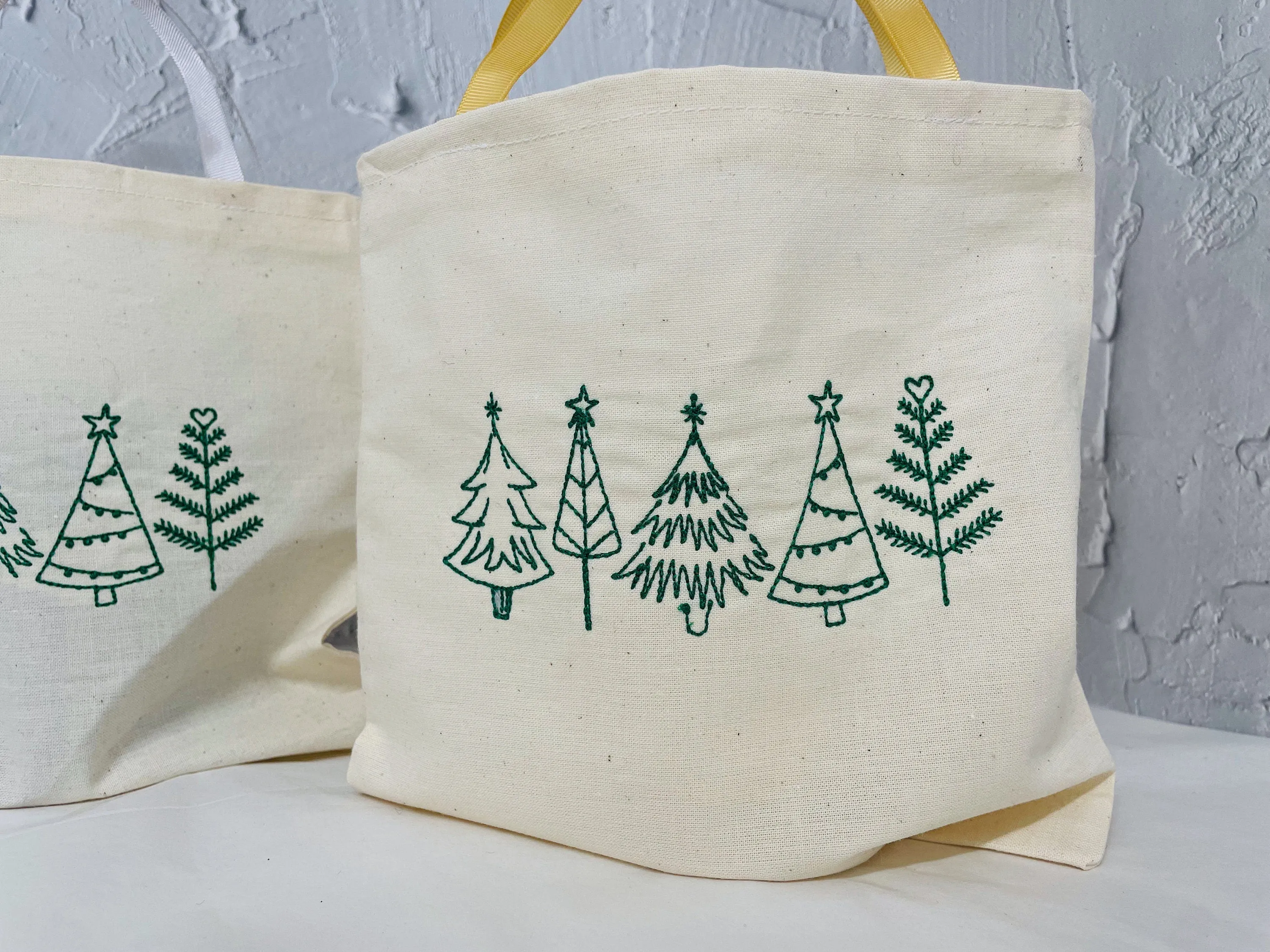 christmas tree gift bags