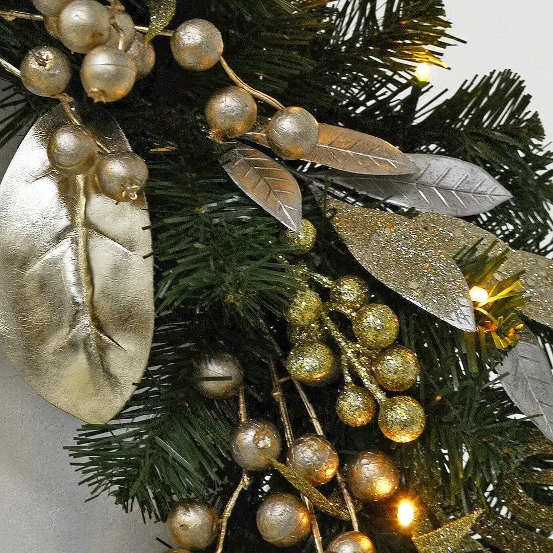 Christmas Wreath Pre-Lit Silver Gold Leaf Berries 60cm (2ft)