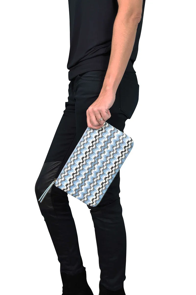 Cosmetic pouch