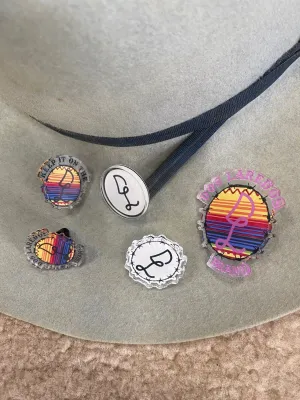 Dos Laredos Brand Hat and Lapelle Pins