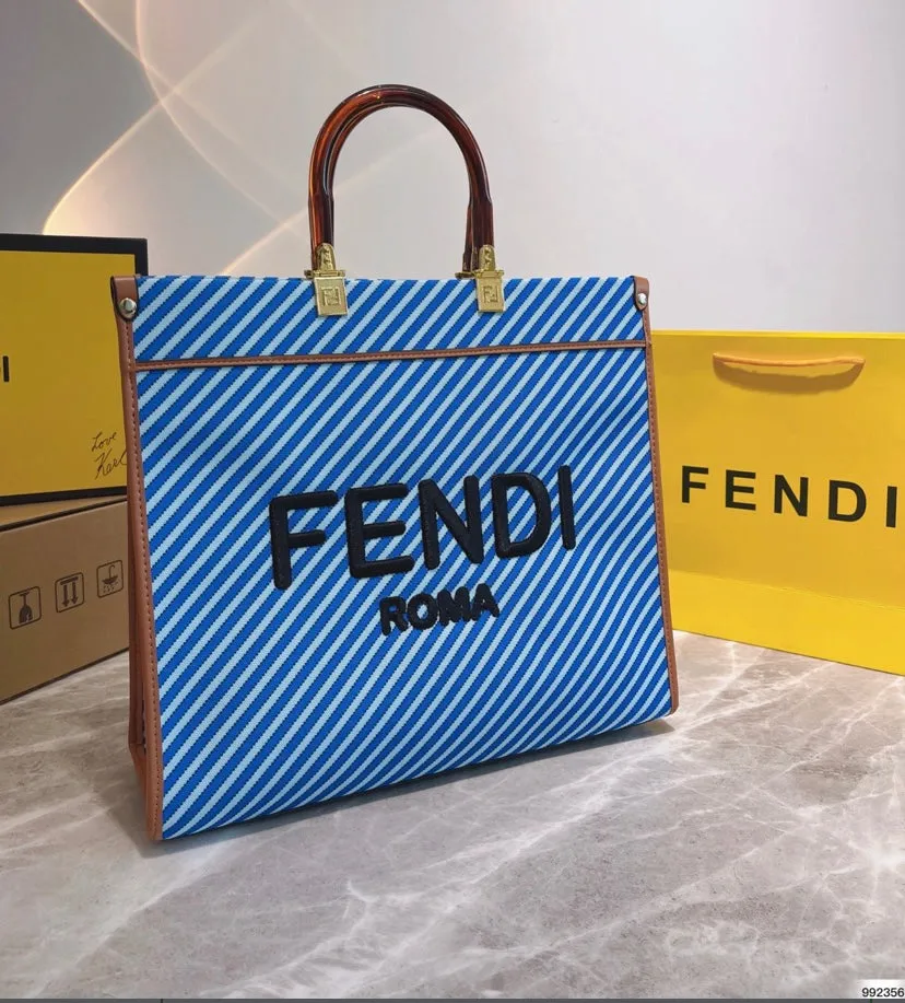 FENDI Ladies new Handbag