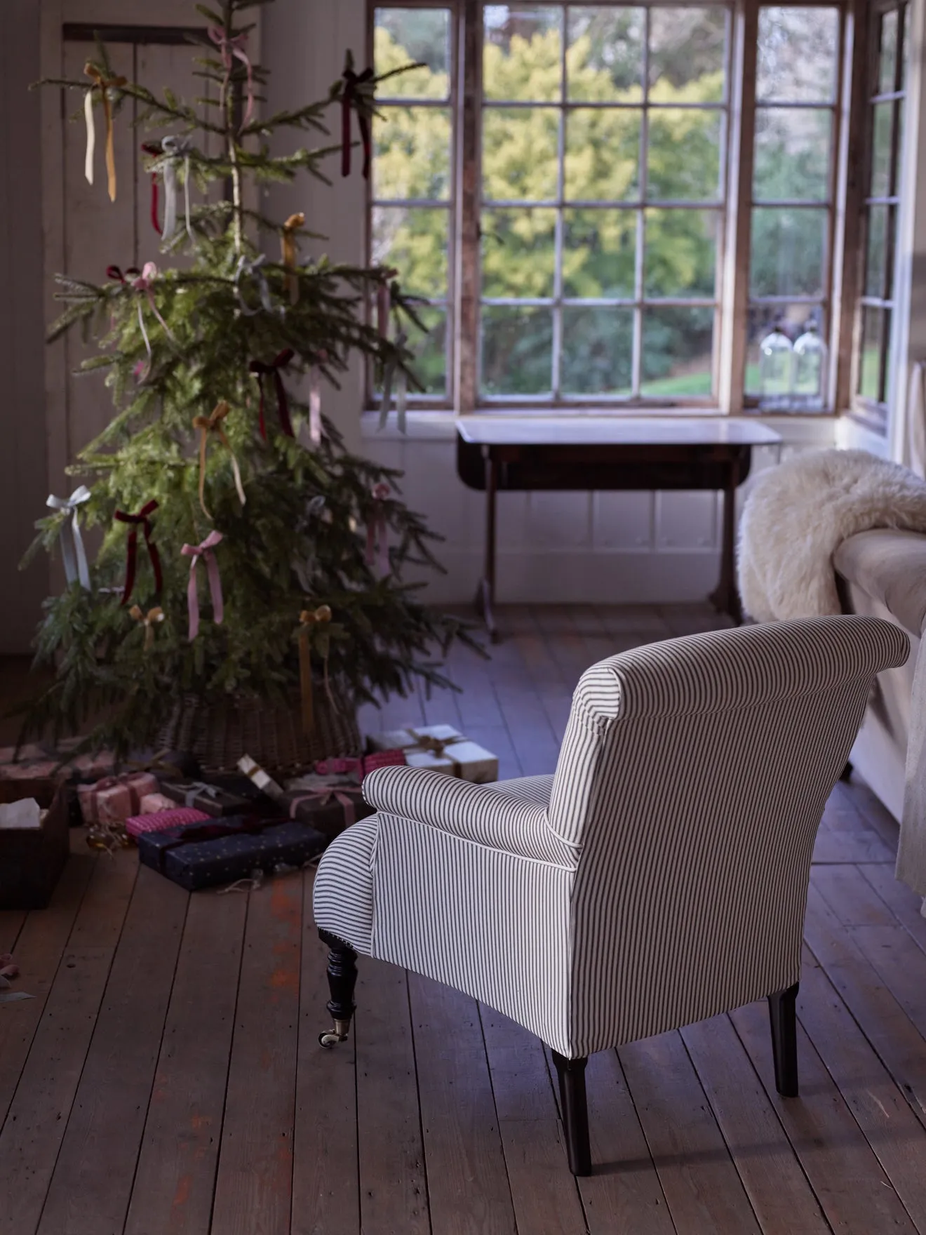 Finley Armchair, Test Fabric 1
