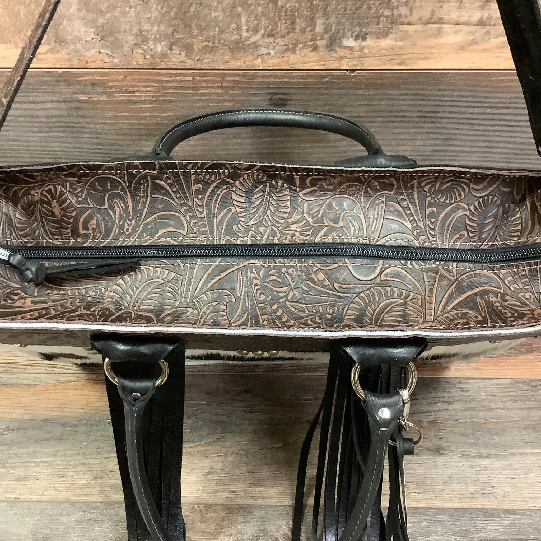Get Outta Town Tote - #24105