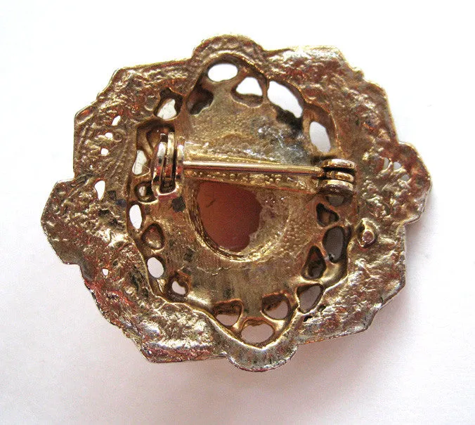 Gold Tone Filigree Plastic Cameo Brooch/Pin