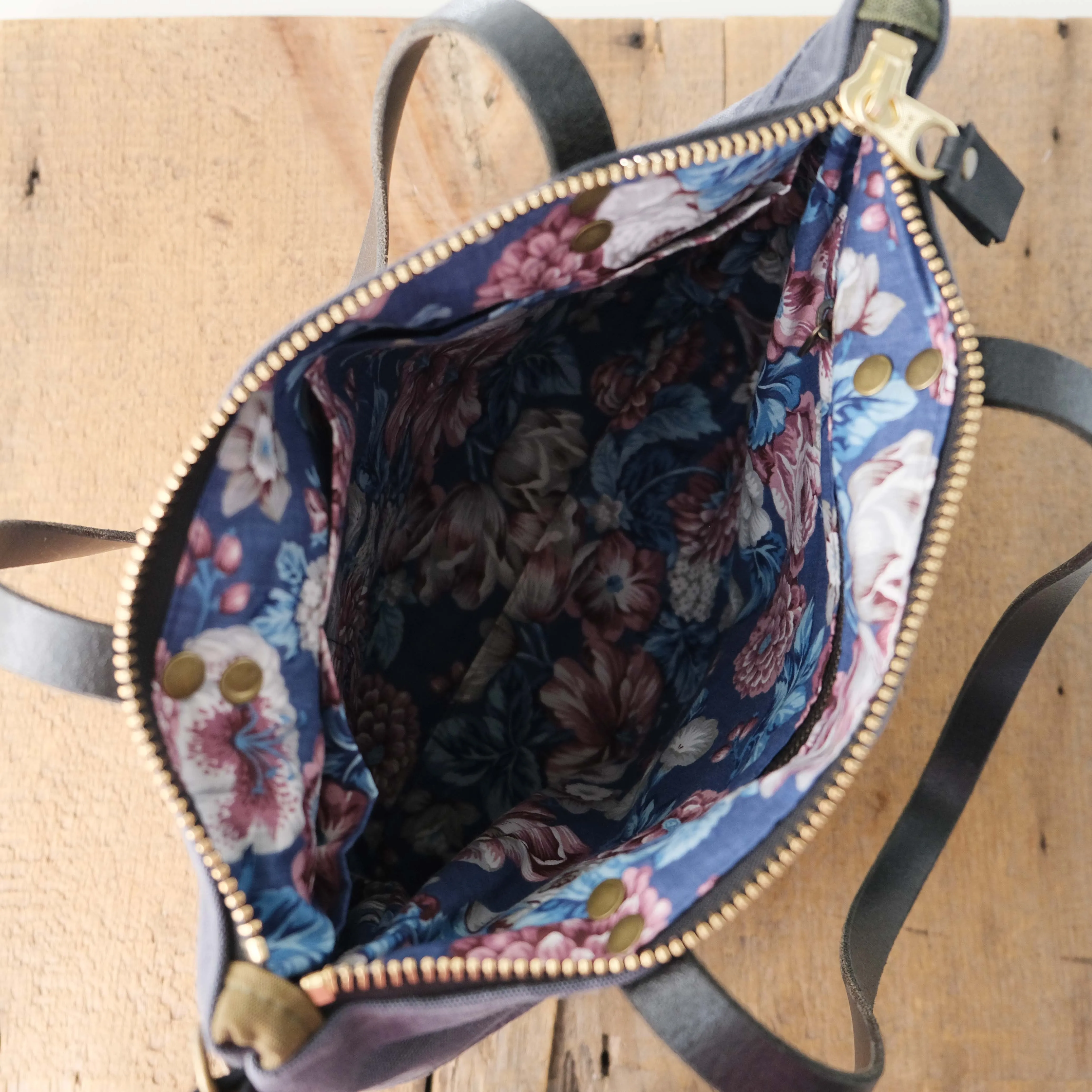 Heritage Tote No. 121