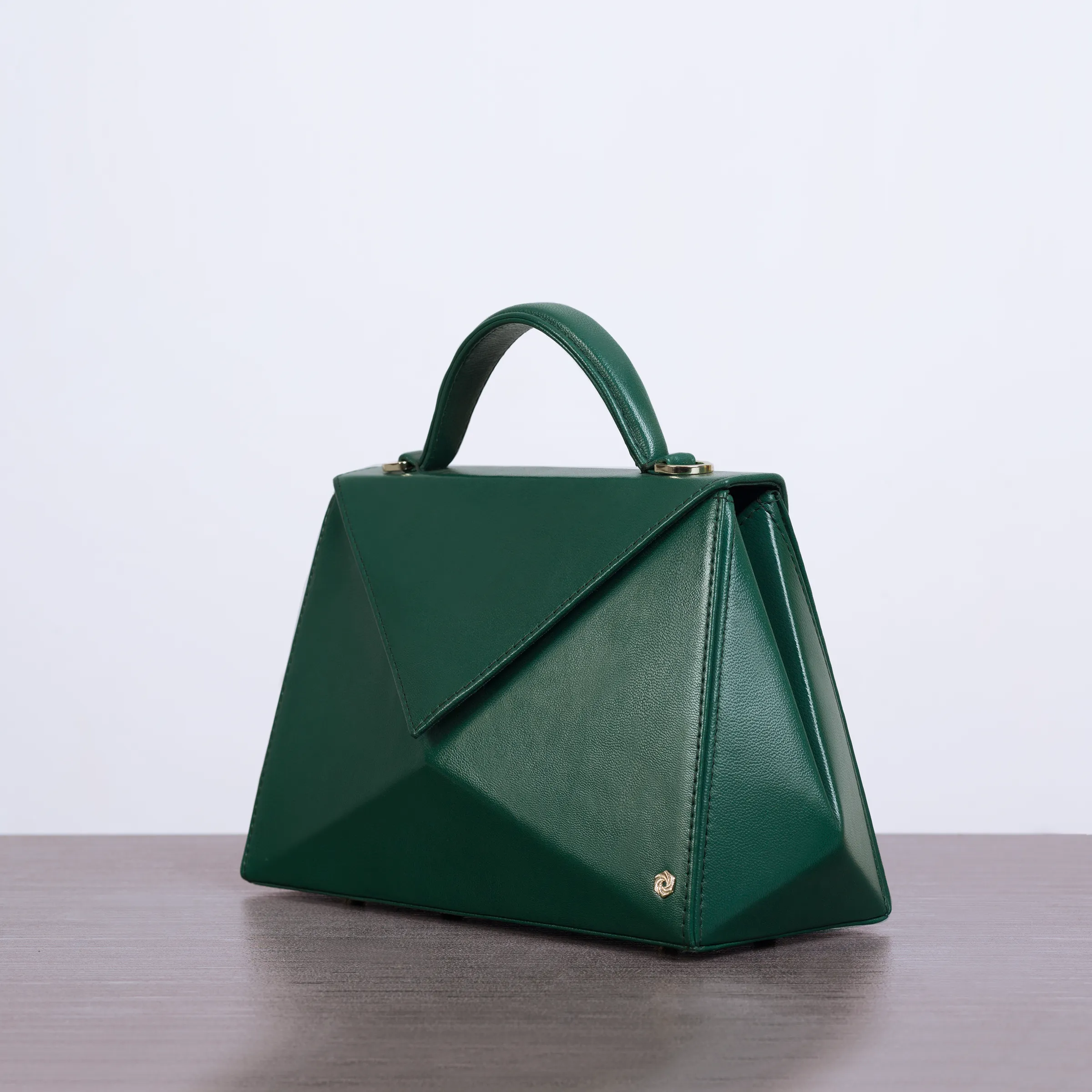 Hexella Flap Emerald