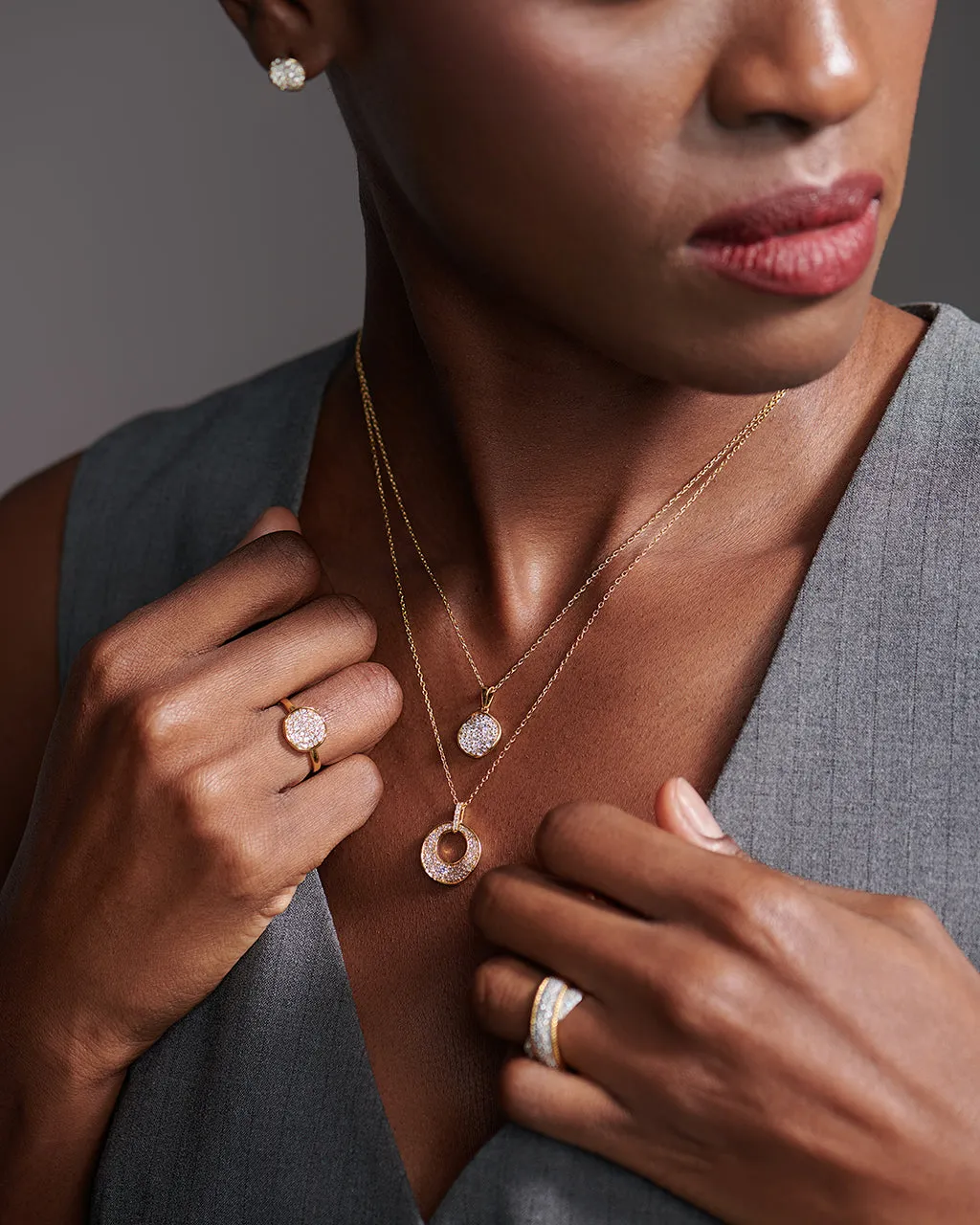 Hollow Circle Diamond Necklace