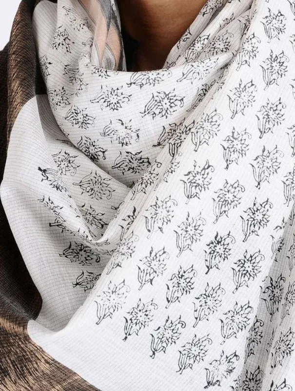 Inclination For Monochrome Stole