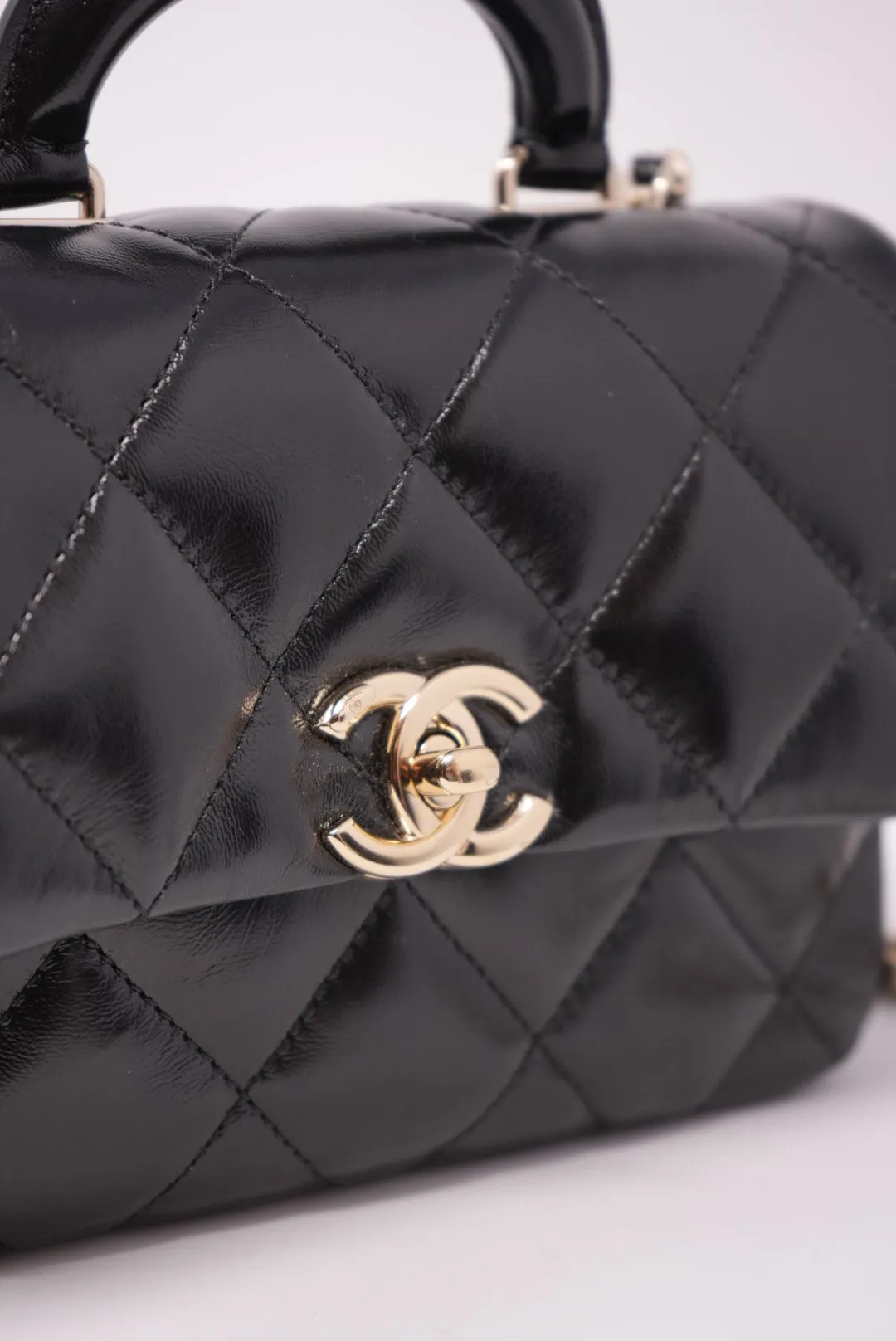 Pre-Owned Chanel 24C Mini Flap Top Handle Black