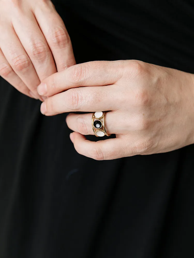 Rainbow Ring - Monochrome