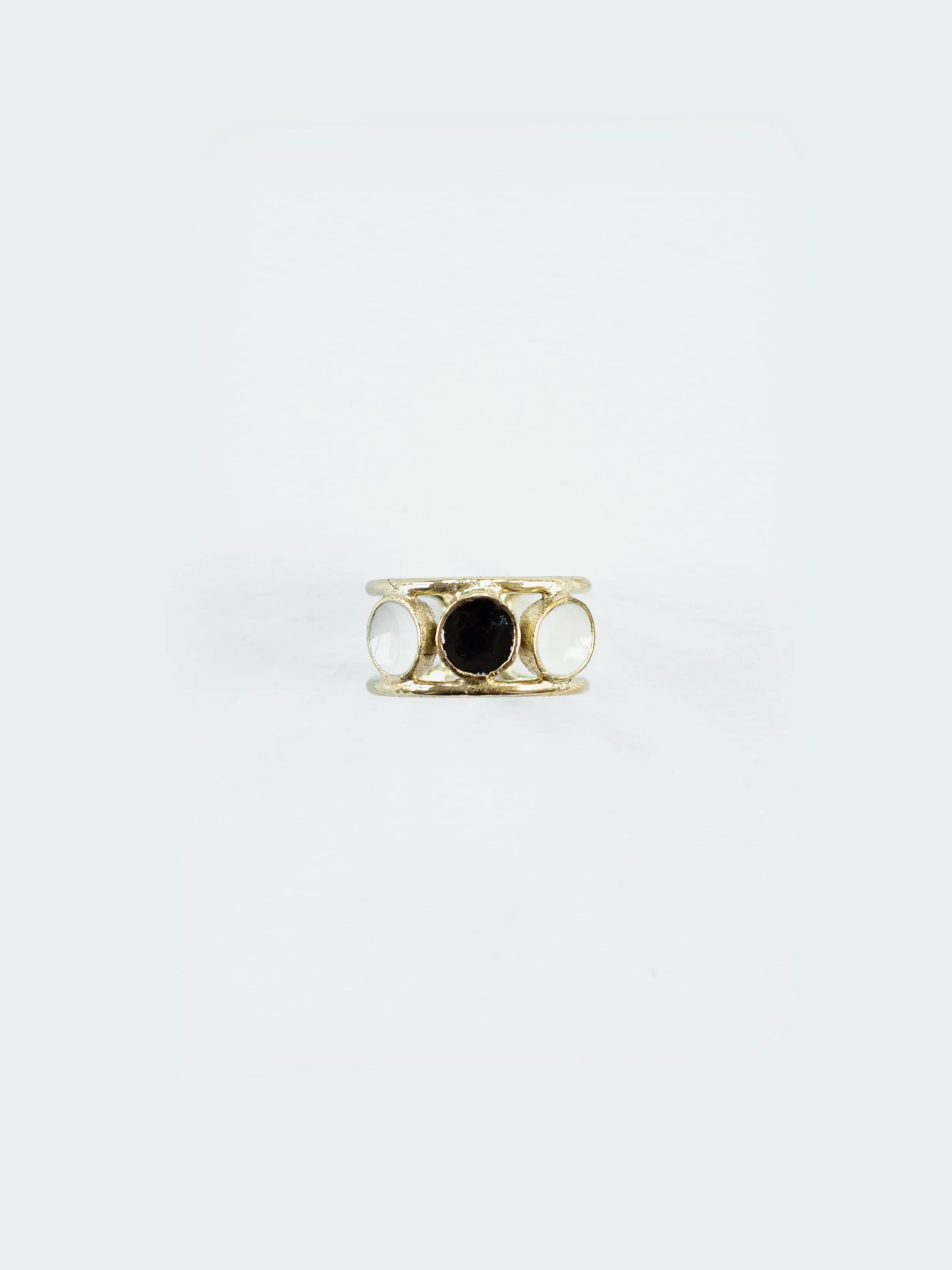 Rainbow Ring - Monochrome
