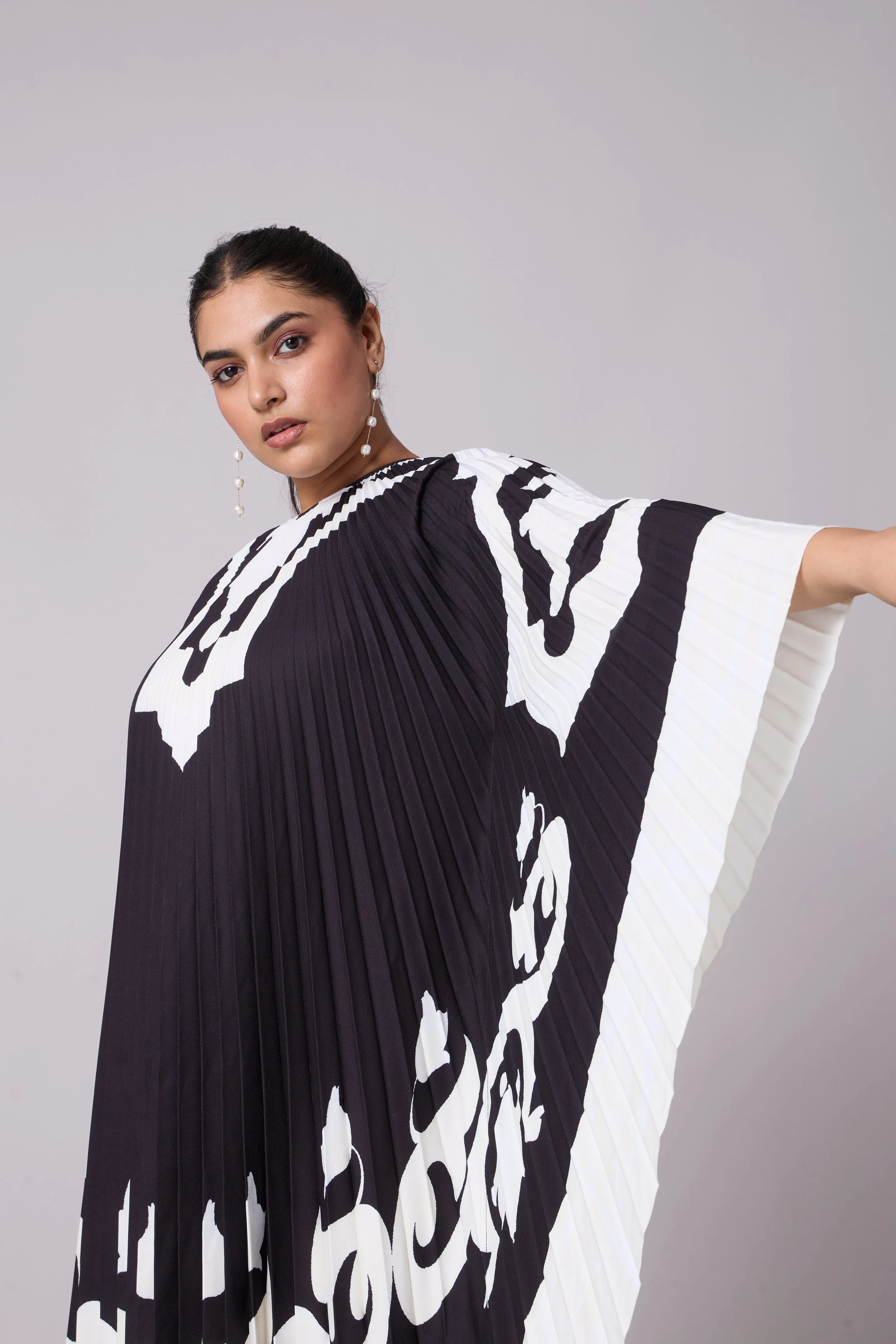 Sarah Print Kaftan - Black & White
