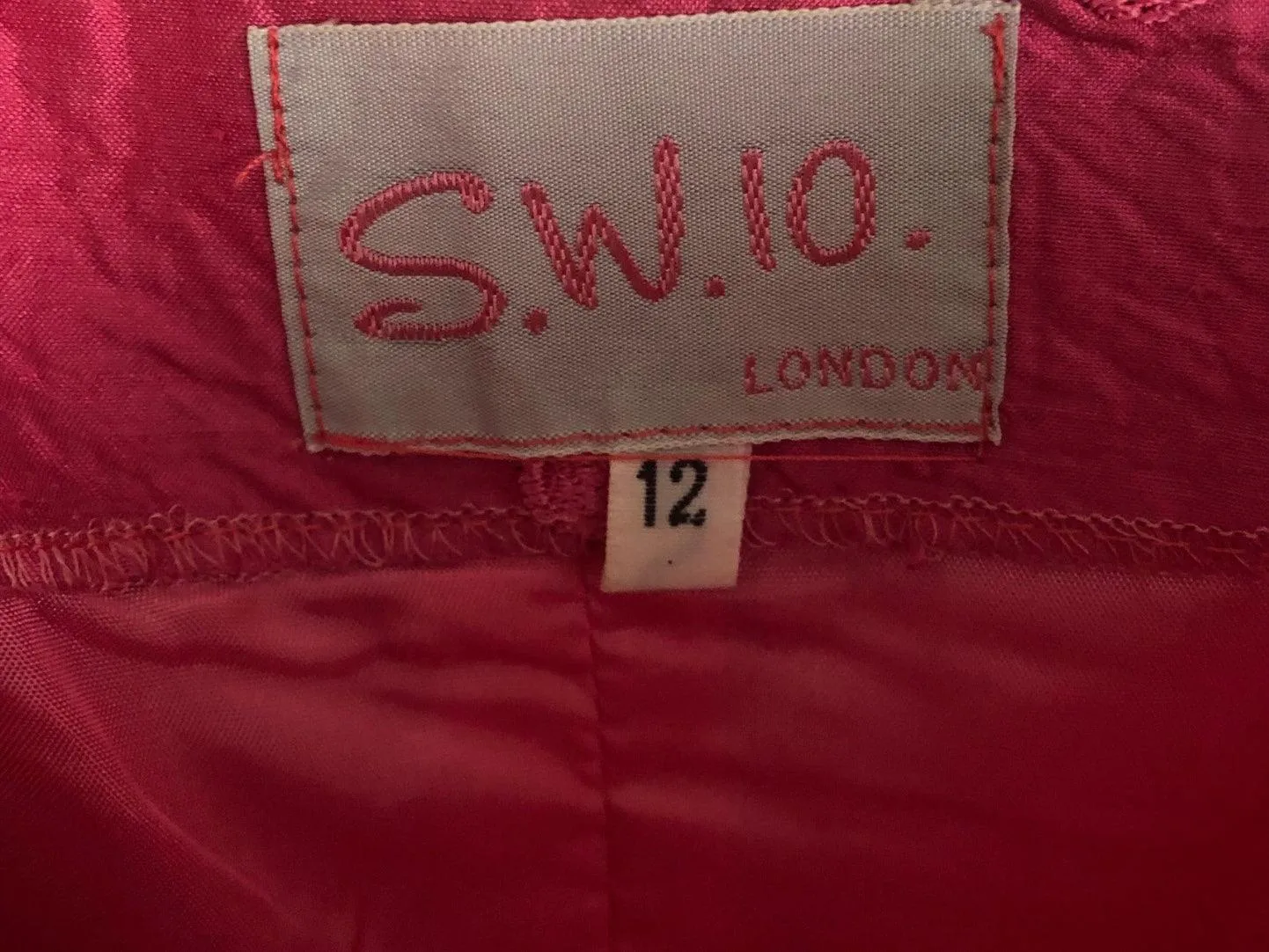 S.W.10 London Vintage 100% Raw Silk Embroidered Strapless Sleeveless Midi Cocktail Dress Pink Circle Print UK Size 10