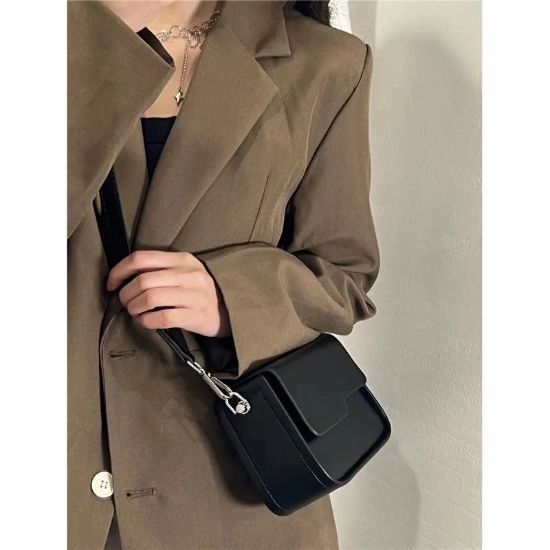 Vvsha Flap Crossbody Bag