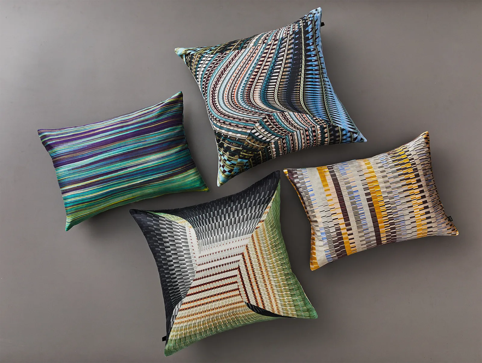 WINTERSCAPE RECTANGLE CUSHION