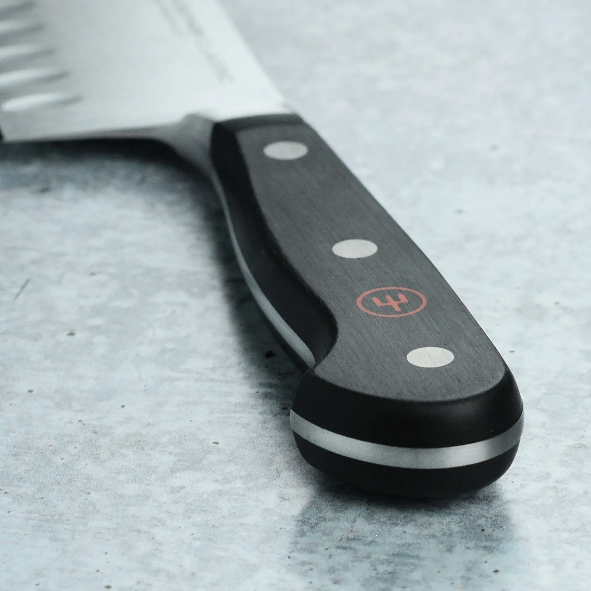 Wusthof Classic 7" (17cm) Santoku - Hollow Edge