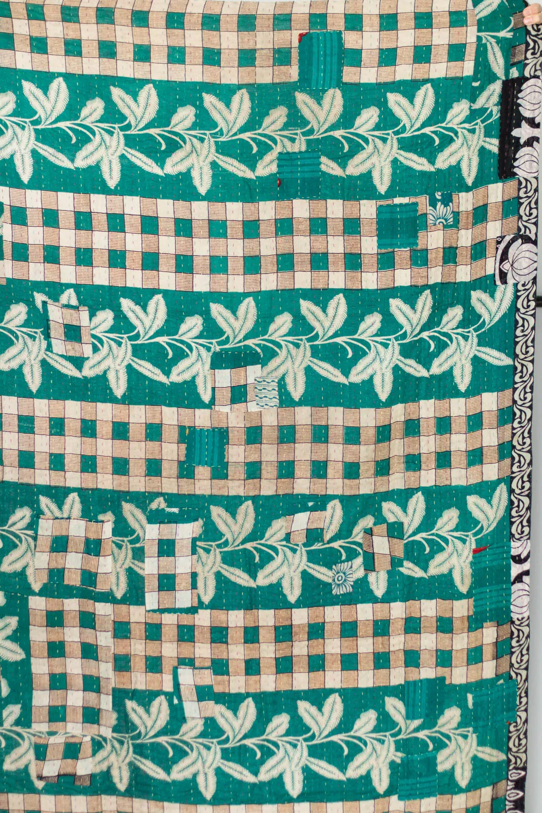 Yin Yang Kantha Throw